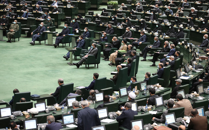 معروف‌ترین چهره‌هایی که از مجلس رای اعتماد نگرفتند