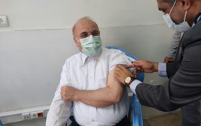 محمد باقر قالیباف هم واکسن ایرانی زد 1 واکسن قالیباف