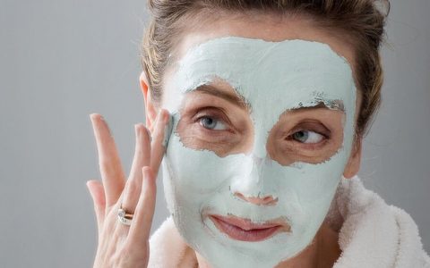 ۱۰ نکته ضروری برای مراقبت از انواع پوست در تابستان 1 ۱۰ نکته ضروری برای مراقبت از انواع پوست در تابستان