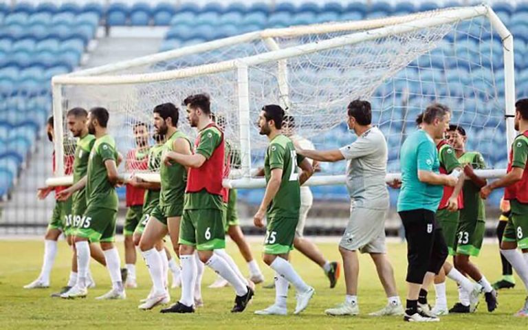 ۱۲ بازیکن از تیم ملی خط خوردند