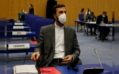الجزیره: ایران به گزارش آژانس بین المللی انرژی اتمی، اعلام اعتراض کرد/ اوراسیاریویو: ایران صادرات فولاد به افغانستان را از سر می گیرد/ ویک: چین و طالبان مشکل واقعی دارند 1 «بازتاب» سعادت شریفی پور - رسانههای معتبر خارجی در ساعات گذشته از تحولات و رویدادهای مرتبط با ایران غافل نبوده و مطالب قابلتأملی را پیرامون مسائل مرتبط با ایران به رشته تحریر درآوردند مثل شبکه خبری الجزیره، اندیشکده اوراسیاریویو و مجله ویک تأکید بر موضوعاتی چون ایران به گزارش آژانس بین المللی انرژی اتمی، اعلام اعتراض کرد، ایران صادرات فولاد به افغانستان را از سر می گیرد، چین و طالبان مشکل واقعی دارند ، نوشتند.