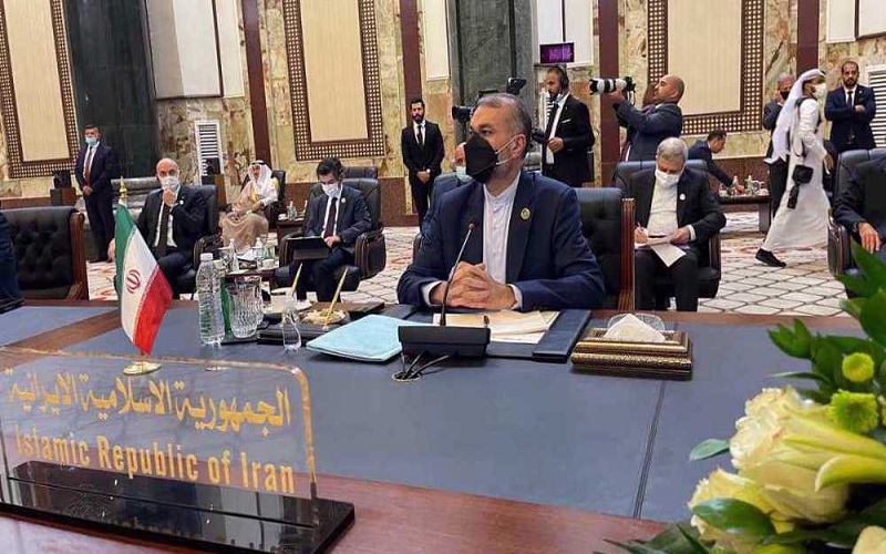 «بازتاب» سعادت شریفی پور - رسانه‌های معتبر خارجی در ساعات گذشته از تحولات و رویدادهای مرتبط با ایران غافل نبوده و مطالب قابل‌تأملی را پیرامون مسائل مرتبط با ایران به رشته تحریر درآوردند مثل اندیشکده اوراسیاریویو، پایگاه خبری المانیتور و پایگاه خبری میدل‌ایست‌مانیتور تأکید بر موضوعاتی چون آیا ایران توانسته به خواسته های خود از اجلاس بغداد برسد؟ آفریقا صحنه بعدی رویارویی ایران و اسرائیل است، جمعیت پوزپلنک آسیایی در وضعیت بحرانی قرار دارد، نوشتند.