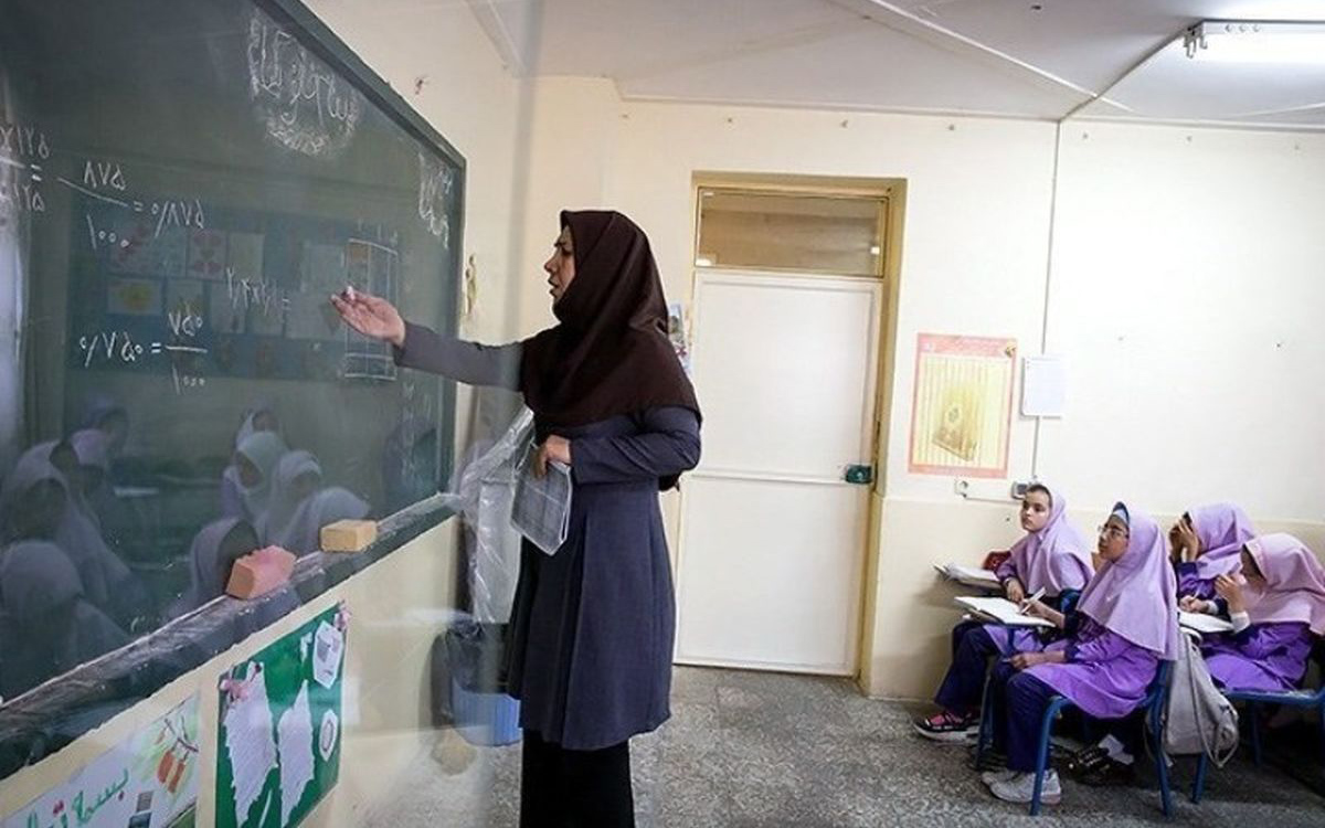آموزش و پرورش: مدارس از آبان ماه به تدریج باز می‌شوند