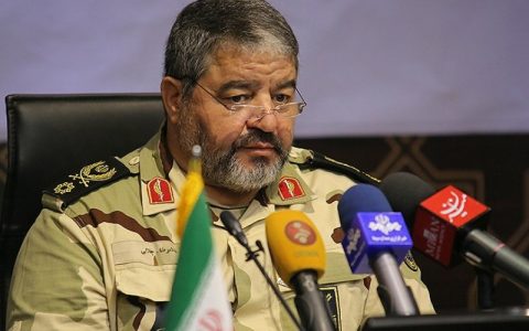 اعطای مدال عالی پدافند غیرعامل به «علی لندی» 1 اعطای مدال عالی پدافند غیرعامل به «علی لندی»
