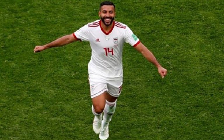 انتقاد شدید از بازیکنان عراق با عکس سامان قدوس