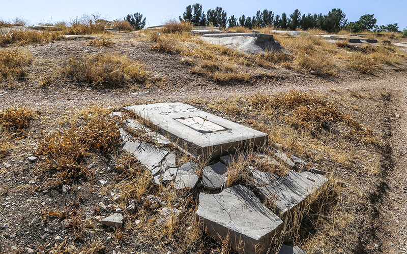 مردگان خانه خراب
