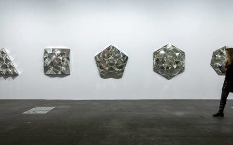 نمایش اثر سه میلیون دلاری منیر فرمانفرماییان در آرت بازل ۲۰۲۱ 1 نمایش اثر سه میلیون دلاری منیر فرمانفرماییان در آرت بازل ۲۰۲۱