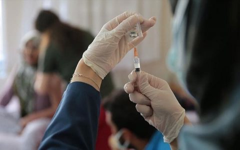 هر ۶ ماه باید واکسن کرونا بزنید 1 هر ۶ ماه باید واکسن کرونا بزنید