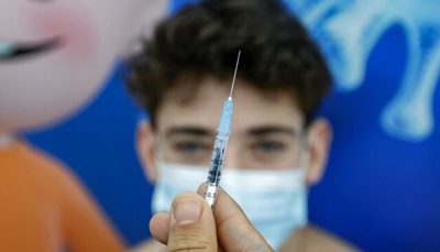 وزارت بهداشت والدین در تزریق واکسن کرونا به فرزندانشان نگرانی نداشته باشند