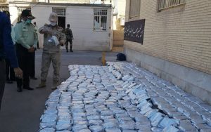 پلیس در کرمان یک تُن مرفین کشف کرد