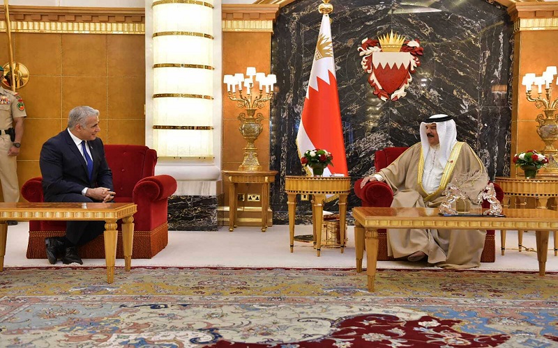 «بازتاب» سعادت شریفی پور - رسانه‌های معتبر خارجی در ساعات گذشته از تحولات و رویدادهای مرتبط با ایران غافل نبوده و مطالب قابل‌تأملی را پیرامون مسائل مرتبط با ایران به رشته تحریر درآوردند مثل پایگاه خبری المانیتور، اندیشکده اوراسیاریویو و کانال خبری آروتز شوا تأکید بر موضوعاتی چون حملات اسرائیل به سایت های هسته ای باید متوقف شود، تنش های مرزی ایران و آذربایجان چه دلایلی دارد، سفر لاپید به بحرین لکه ای بر پادشاهی به جای گذاشت، نوشتند.