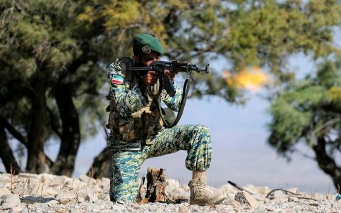 المانیتور: ایران برای بازسازی اقتصاد لبنان کمک می کند/ اسپوتنیک: هیچ برخورد ناایمنی بین شناورهای ایران و آمریکا رخ نداده است/ نشنال اینترست: مسئله ایران و آذربایجان هنوز ادامه خواهد داشت 1 «بازتاب» سعادت شریفی پور - رسانههای معتبر خارجی در ساعات گذشته از تحولات و رویدادهای مرتبط با ایران غافل نبوده و مطالب قابلتأملی را پیرامون مسائل مرتبط با ایران به رشته تحریر درآوردند مثل پایگاه خبری المانیتور، خبرگزاری اسپوتنیک و نشریه نشنال اینترست تأکید بر موضوعاتی چون ایران برای بازسازی اقتصاد لبنان کمک می کند، هیچ برخورد ناایمنی بین شناورهای ایران و آمریکا رخ نداده است، مسئله ایران و آذربایجان هنوز ادامه خواهد داشت، نوشتند.
