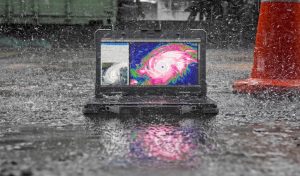 Dell-Latitude-7330-Rugged-Extreme-in-heavy-rain