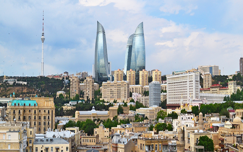 «بازتاب» سعادت شریفی پور - رسانه‌های معتبر خارجی در ساعات گذشته از تحولات و رویدادهای مرتبط با ایران غافل نبوده و مطالب قابل‌تأملی را پیرامون مسائل مرتبط با ایران به رشته تحریر درآوردند مثل خبرگزاری اسپوتنیک، نشریه اویل پرایس و پایگاه خبری المانیتور تأکید بر موضوعاتی چون آمریکا و اسرائیل اقدامات مشترک علیه ایران را طراحی کردند، آیا ایران و آذربایجان می توانند زخم های قدیمی را وصله کنند؟ اسرائیل به تاخیر ایران برای مذاکره بدبین است، نوشتند.