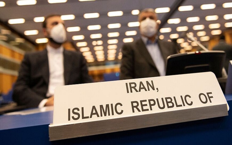 «بازتاب» سعادت شریفی پور - رسانه‌های معتبر خارجی در ساعات گذشته از تحولات و رویدادهای مرتبط با ایران غافل نبوده و مطالب قابل‌تأملی را پیرامون مسائل مرتبط با ایران به رشته تحریر درآوردند مثل پایگاه خبری المانیتور، اندیشکده اوراسیاریویو و کانال خبری آروتز شوا تأکید بر موضوعاتی چون حملات اسرائیل به سایت های هسته ای باید متوقف شود، تنش های مرزی ایران و آذربایجان چه دلایلی دارد، سفر لاپید به بحرین لکه ای بر پادشاهی به جای گذاشت، نوشتند.