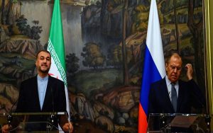 «بازتاب» سعادت شریفی پور - رسانه‌های معتبر خارجی در ساعات گذشته از تحولات و رویدادهای مرتبط با ایران غافل نبوده و مطالب قابل‌تأملی را پیرامون مسائل مرتبط با ایران به رشته تحریر درآوردند مثل پایگاه خبری المانیتور، خبرگزاری اسپوتنیک و روزنامه دِ هیل تأکید بر موضوعاتی چون ایران نگران حضور اسرائیل در قفقاز است، روسیه امیدوار است ایران کنوانسیون دریای خزر را تصویب کند، وزیرخارجه با مقامات آمریکایی درباره ایران دیدار می کند، نوشتند.