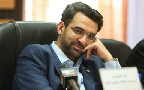 آذری جهرمی با قرار تامین کیفری آزاد است 1 آذری جهرمی با قرار تامین کیفری آزاد است