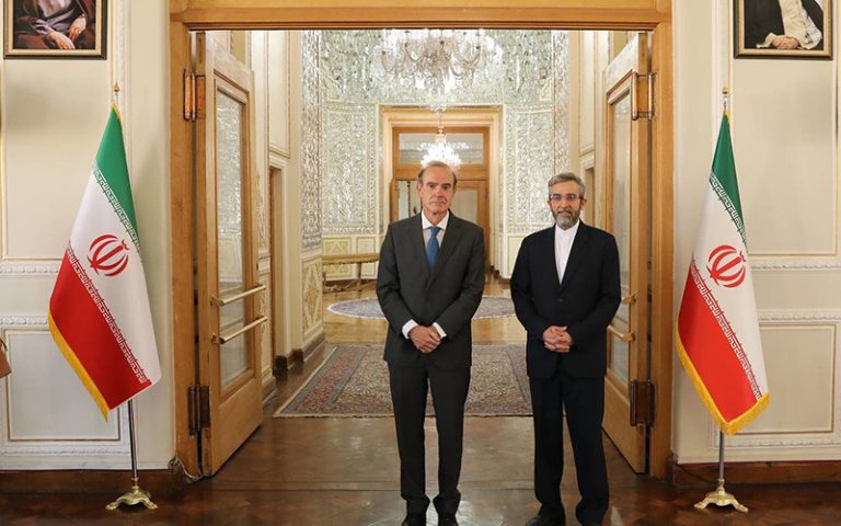 ادامه مذاکرات ایران و نماینده اتحادیه اروپا در تهران