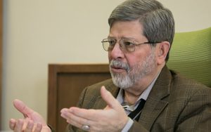 انتقاد شدید مرندی از ادعای واکسیناسیون ۷۰ درصدی