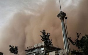 خیزش گرد و خاک در تهران