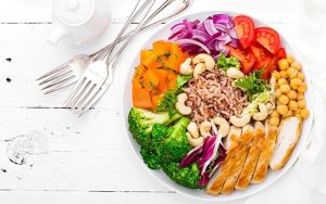 در دوران قاعدگی چی بخوریم؟