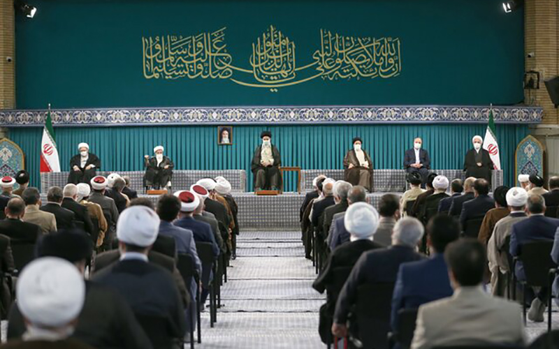 رهبر انقلاب: عظمت حادثه‌ ولادت پیغمبر به قدر علو مرتبه‌ پیغمبر است