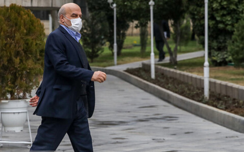 مسئولان حادثه اتوبوس خبرنگاران بدون عذرخواهی صندلی‌هایشان را ترک کردند