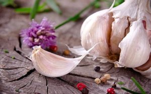 مصرف سیر برای چه کسانی ممنوع است؟