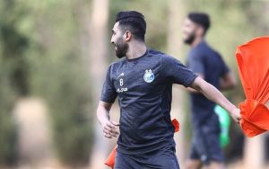هافبک استقلال راهی العربی قطر شد