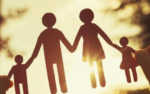 والدین سمی چه کسانی هستند؟ 1 والدین سمی چه کسانی هستند؟