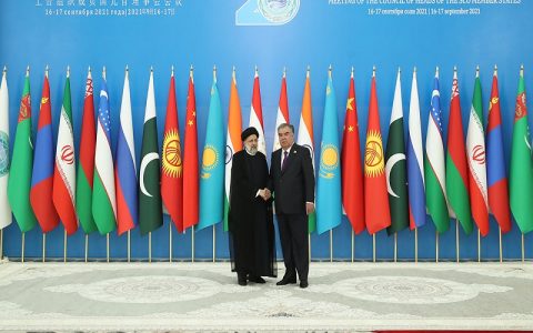 اسپوتنیک: ایران دستور حمله به الکاظمی را نداده است/ نشنال اینترست: بهترین سلاح دریایی ایران زیردریایی ها هستند/ اوراسیاریویو: ایران در حال حرکت با سازمان همکاری شانگهای است 1 «بازتاب» سعادت شریفی پور - رسانههای معتبر خارجی در ساعات گذشته از تحولات و رویدادهای مرتبط با ایران غافل نبوده و مطالب قابلتأملی را پیرامون مسائل مرتبط با ایران به رشته تحریر درآوردند مثل پایگاه خبرگزاری اسپوتنیک، نشریه نشنال اینترست و اندیشکده اوراسیاریویو تأکید بر موضوعاتی چون ایران دستور حمله به الکاظمی را نداده است، بهترین سلاح دریایی ایران زیردریایی ها هستند، ایران در حال حرکت با سازمان همکاری شانگهای است، نوشتند.