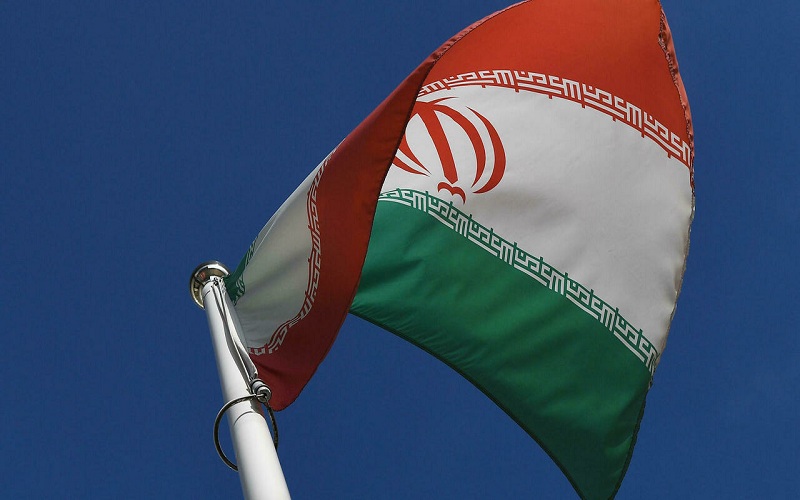 «بازتاب» سعادت شریفی پور - رسانه‌های معتبر خارجی در ساعات گذشته از تحولات و رویدادهای مرتبط با ایران غافل نبوده و مطالب قابل‌تأملی را پیرامون مسائل مرتبط با ایران به رشته تحریر درآوردند مثل پایگاه خبری المانیتور، خبرگزاری اسپوتنیک و روزنامه دِ هیل تأکید بر موضوعاتی چون ایران، آمریکا را از توقیف نفتکش باز داشته است، پنتاگون ادعای ایران درباره نیروهای آمریکایی را رد کرد، ایران 29 نوامبر به مذاکرات هسته ای می پیوندد، نوشتند.