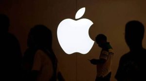 https://www.phonearena.com/news/apple-meta-war-is-coming_id136417
