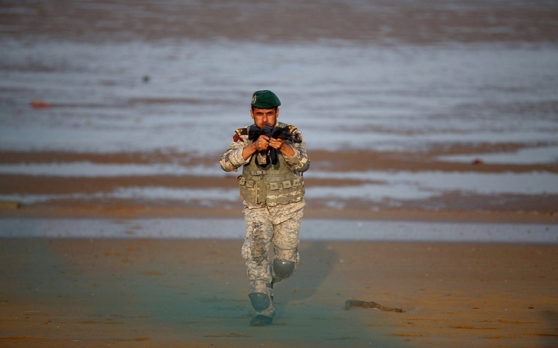 «بازتاب» سعادت شریفی پور - رسانه‌های معتبر خارجی در ساعات گذشته از تحولات و رویدادهای مرتبط با ایران غافل نبوده و مطالب قابل‌تأملی را پیرامون مسائل مرتبط با ایران به رشته تحریر درآوردند مثل روزنامه دِ هیل، پایگاه خبری المانیتور و نشریه نشنال اینترست تأکید بر موضوعاتی چون ایران با خطر جنگ روبرو نیست، ایران حمله به خانه نخست وزیر عراق را محکوم کرد، ایران یک تهدید است، اما از هژمون منطقه ای دور است، نوشتند.