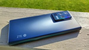 zte-axon-30-ultra-1