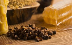 خواص شگفت‌انگیز بره موم زنبور عسل در درمان فشار خون