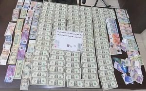 دستگیری ۱۸ تبعه چینی که ارزهای مسافران ایرانی را می‌دزدیدند