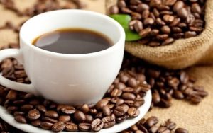 قهوه کافئین‌دار هم مفید است و هم مضر