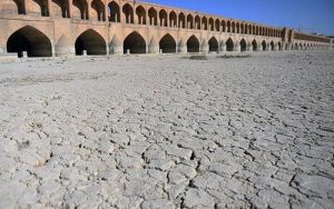 ماموریت رییسی به مرکز بررسی‌های استراتژیک برای احیای زاینده‌رود