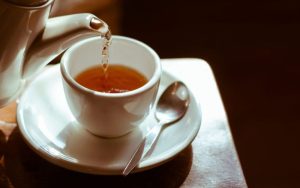 مضرات مصرف چای مانده برای بدن