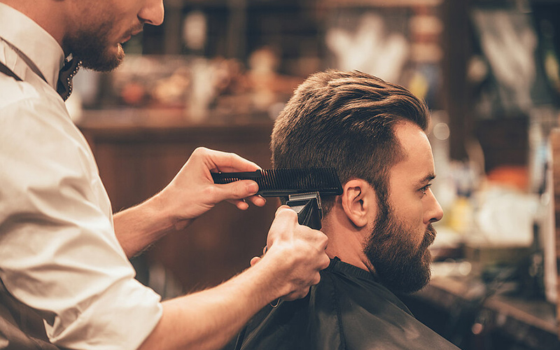 ۳ راهکار ساده برای این‌که موهایمان دیرتر سفید شود