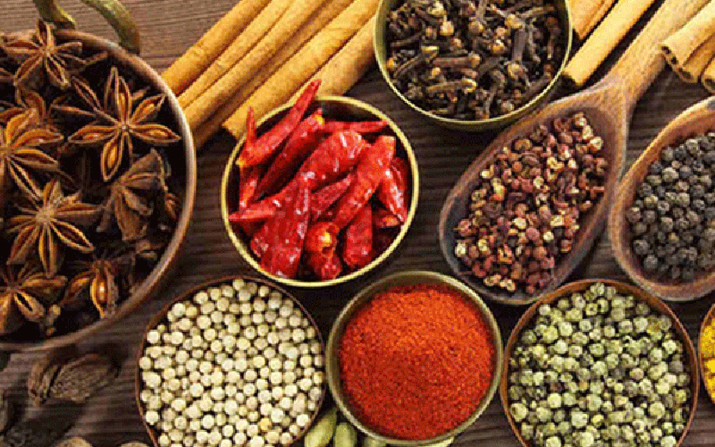 ۶ ادویه‌ای که قند خون را تنظیم می‌کنند