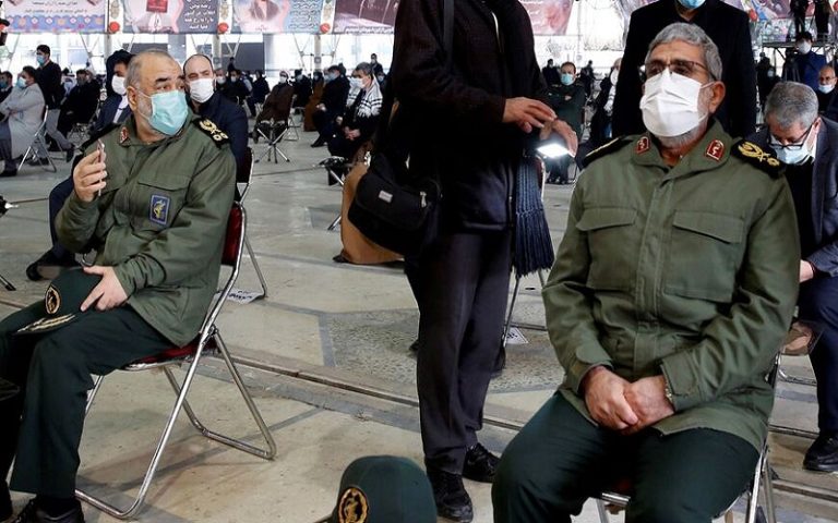 «بازتاب» سعادت شریفی پور - رسانه‌های معتبر خارجی در ساعات گذشته از تحولات و رویدادهای مرتبط با ایران غافل نبوده و مطالب قابل‌تأملی را پیرامون مسائل مرتبط با ایران به رشته تحریر درآوردند مثل پایگاه خبری میدل‌ایست‌مانیتور، پایگاه خبری المانیتور و شبکه خبری الجزیره بر موضوعاتی چون اسرائیل در حال انباشت سلاح برای حمله به ایران است، فرمانده سپاه قدس به آمریکا هشدار داد، پیشنهادات هسته ای را نمی توان رد کرد، نوشتند.