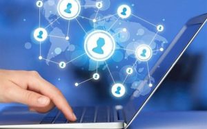 اینترنت موبایل ارزان است؛ باید گران کنیم