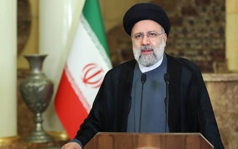 تاکید رئیس جمهور بر رعایت شیوه نامه های بهداشتی برای مصون ماندن از موج جدید کرونا 1 تاکید رئیس جمهور بر رعایت شیوه نامه های بهداشتی