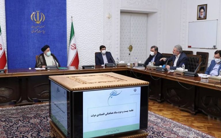 ثبات اقتصادی، حمایت از تولید و تامین معیشت مردم محور اصلی بودجه باید باشد