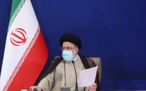 حضور رییس‌جمهور در تجمع خانواده بیماران SMA در مقابل خانه ملت
