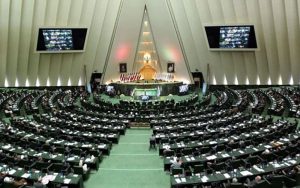 حمله تند نماینده مجلس در صحن علنی به دولت