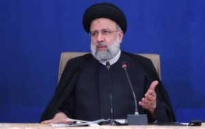 دستگاه‌های دولتی تا وقتی کالای با کیفیت داخلی وجود دارد از محصول خارجی استفاده نکنند