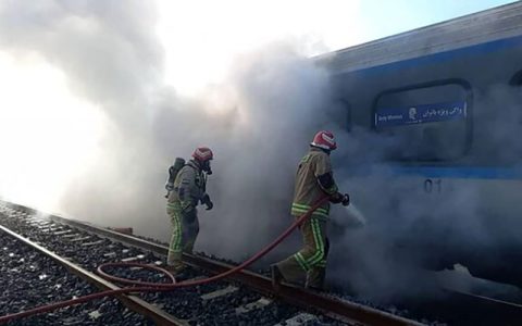 مهار آتش‌سوزی قطار شهری ورامین _ تهران در حوالی قرچک